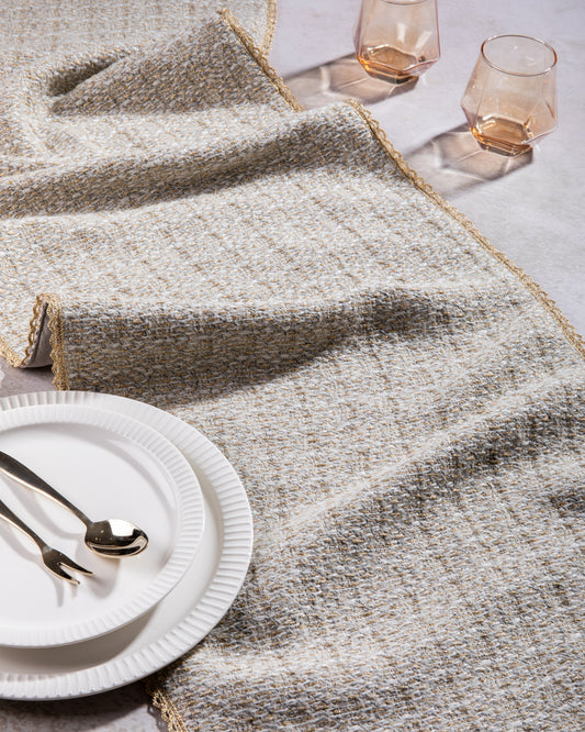 Runner - Noor - Black embroidered