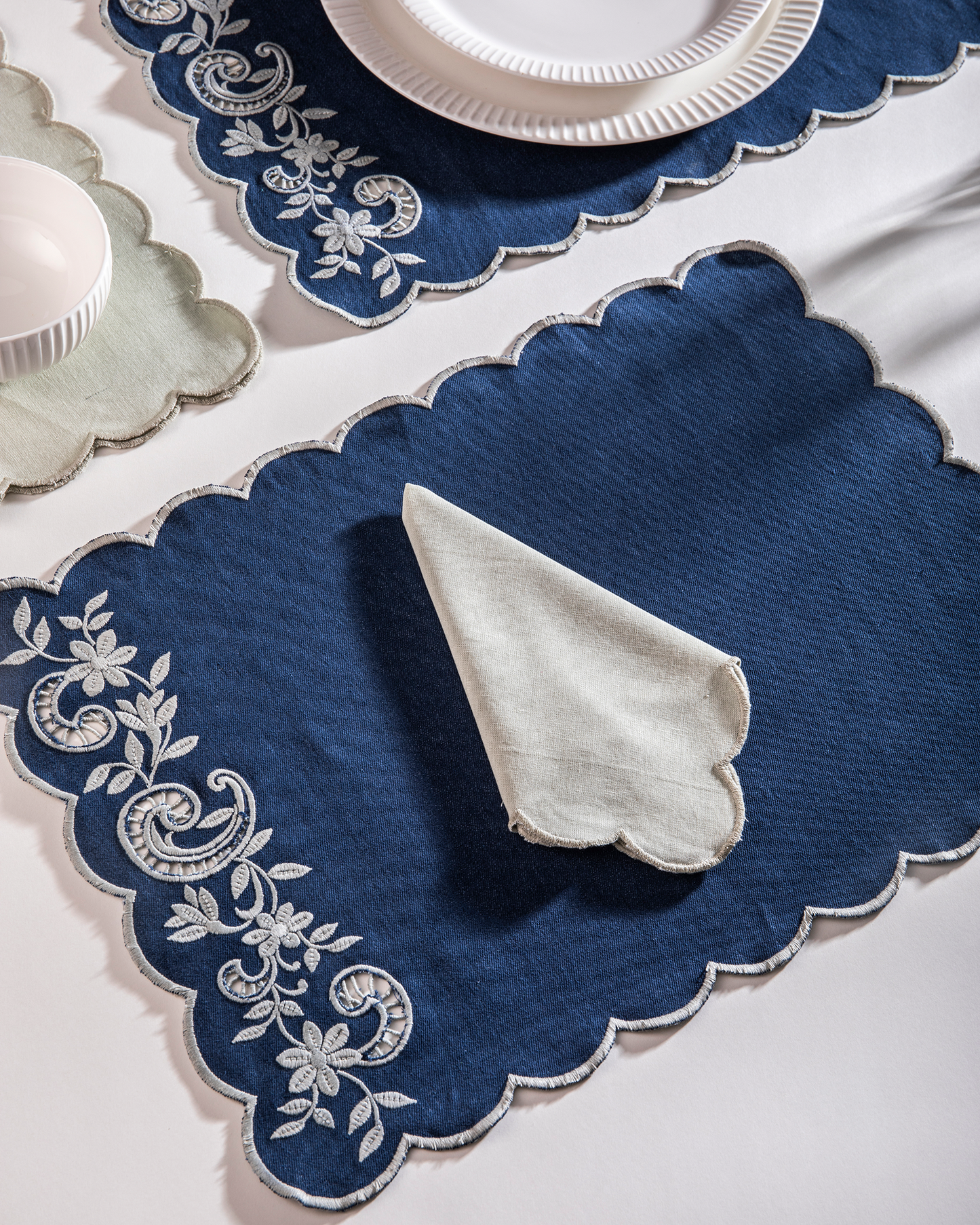 Shciffli Embroidered Mat - Dark Blue