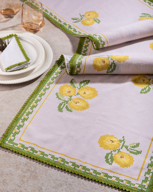 Runner - Aparajita - Off white